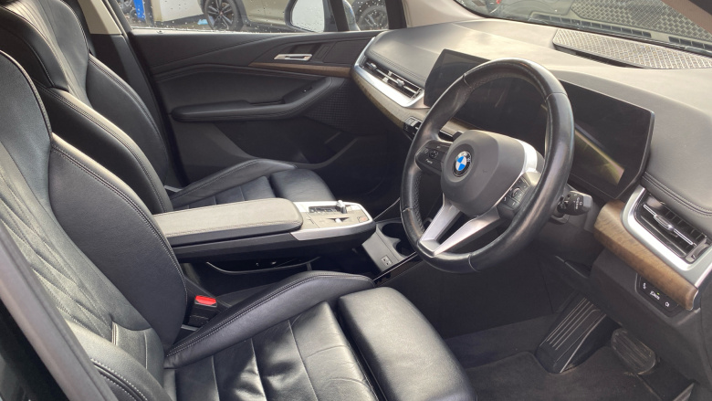 BMW 2 Series 220i MHT Luxury 5dr DCT Petrol Hatchback